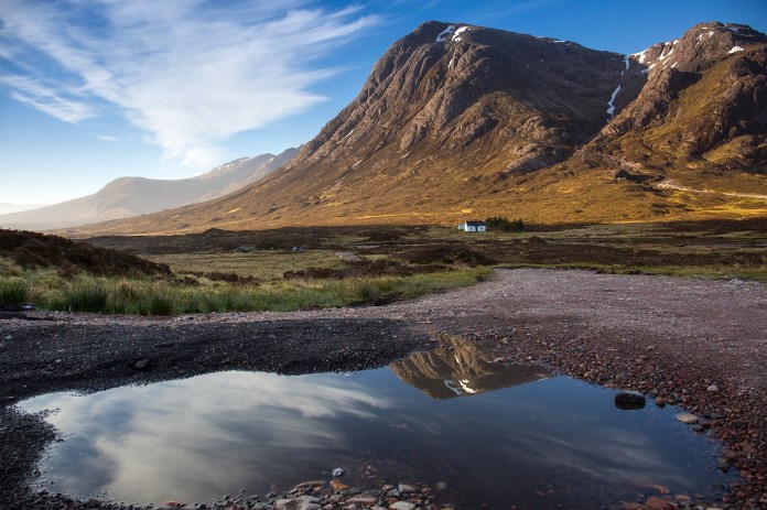 Buachaille Etive Mòr and reflection in the morning